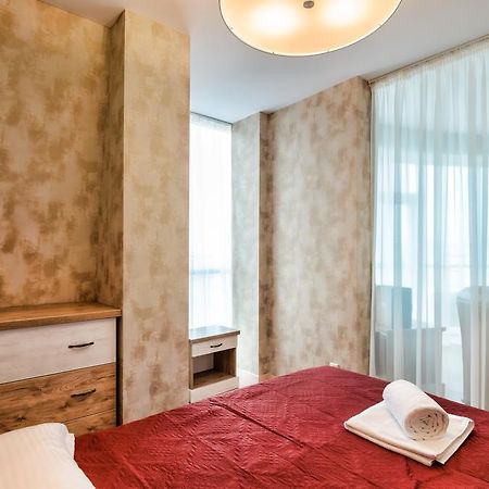 Leogrand Apartments Z Panoramoyu Lvova Ngoại thất bức ảnh