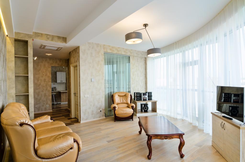 Leogrand Apartments Z Panoramoyu Lvova Ngoại thất bức ảnh